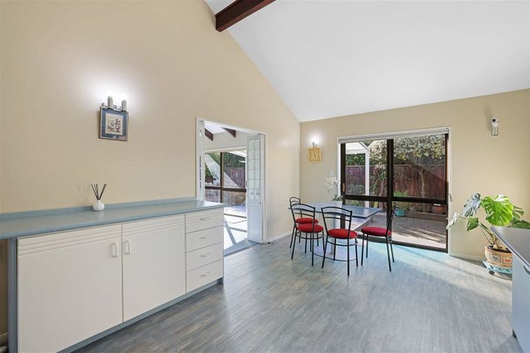 Photo of property in 65 Waimairi Road, Upper Riccarton, Christchurch, 8041