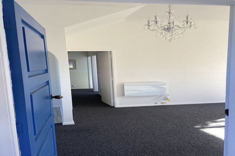 Photo of property in 1/73a Garreg Road, Bryndwr, Christchurch, 8052