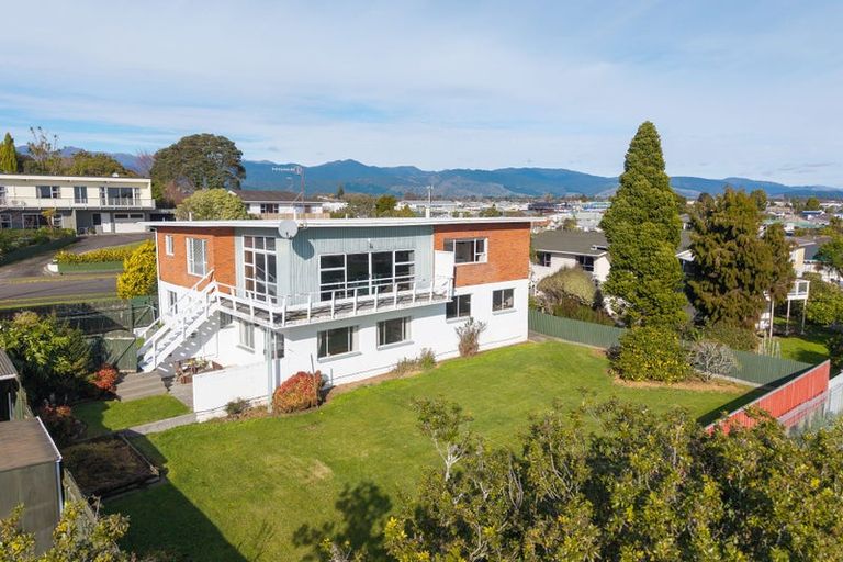 Photo of property in 32 Lancaster Street, Levin, 5510