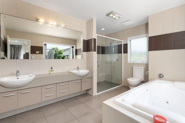 Photo of property in 11 Pacific Park Way, Papamoa Beach, Papamoa, 3118