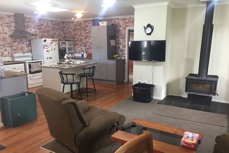 Photo of property in 15 Manse Street, Waimate, 7924