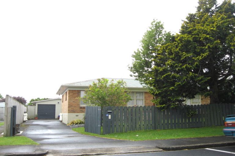 Photo of property in 75 Rosehill Drive, Rosehill, Papakura, 2113