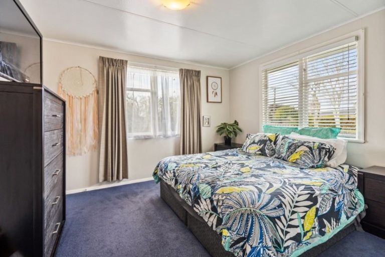 Photo of property in 61 Arimu Road, Papakura, 2110
