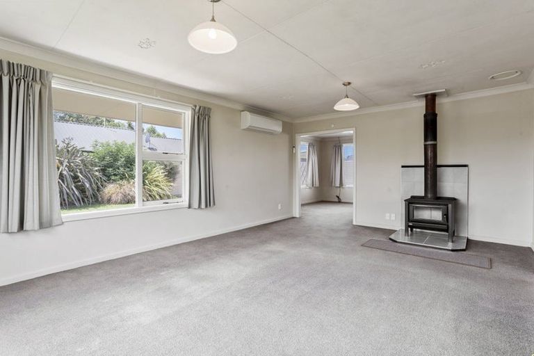 Photo of property in 14 Fraser Place, Rangiora, 7400