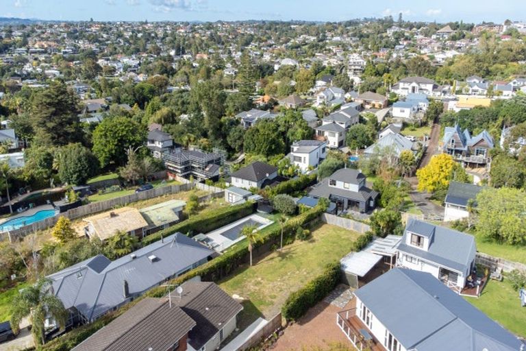 Photo of property in 2/75 Marine Parade, Mellons Bay, Auckland, 2014