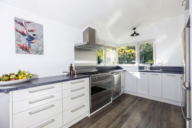 Photo of property in 53 Parautane Way, Todds Valley, Nelson, 7071