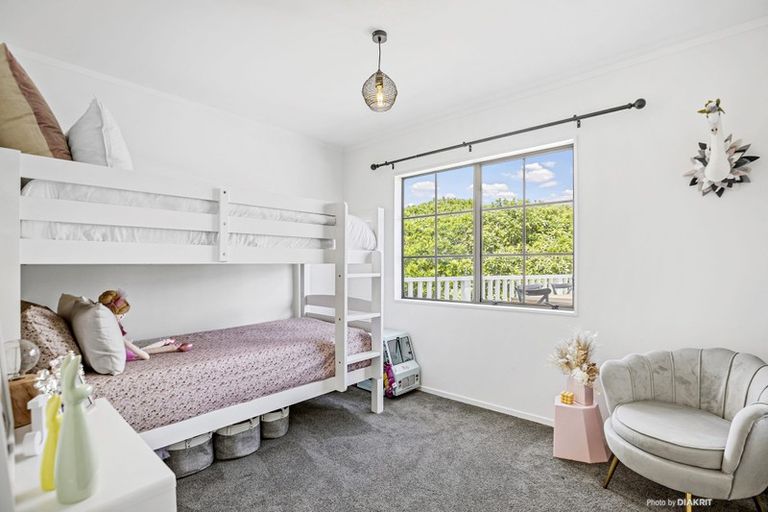 Photo of property in 48 Percy Dyett Drive, Karori, Wellington, 6012