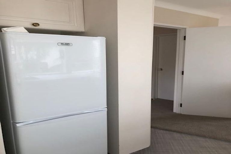 Photo of property in 1/36 Nihill Crescent, Mission Bay, Auckland, 1071