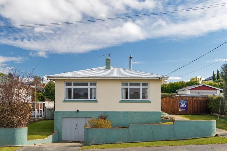 Photo of property in 32 Lune Street, South Hill, Oamaru, 9400
