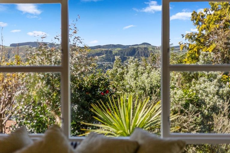 Photo of property in 8 Katarina Grove, Tawa, Wellington, 5028