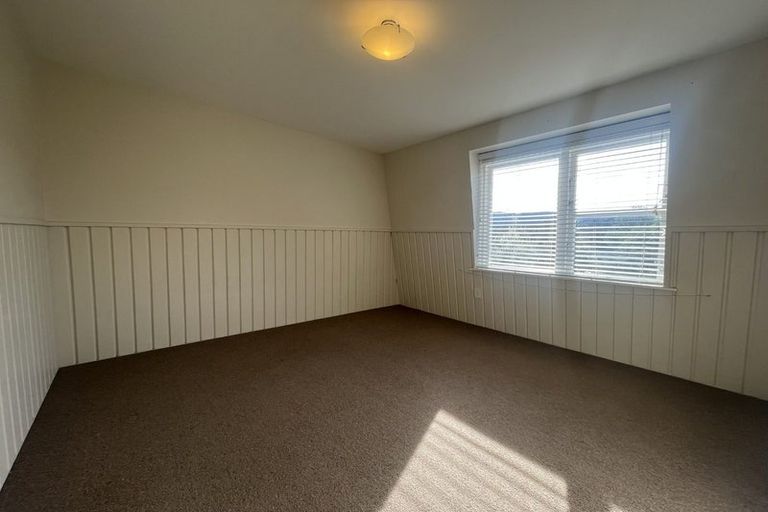 Photo of property in 82 Moeraki Road, Maoribank, Upper Hutt, 5018