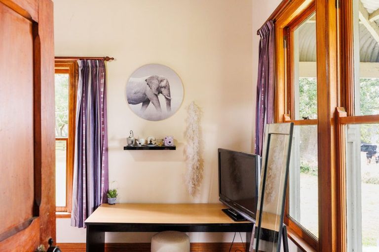 Photo of property in 435 Aranui Road, Kairanga, Palmerston North, 4475