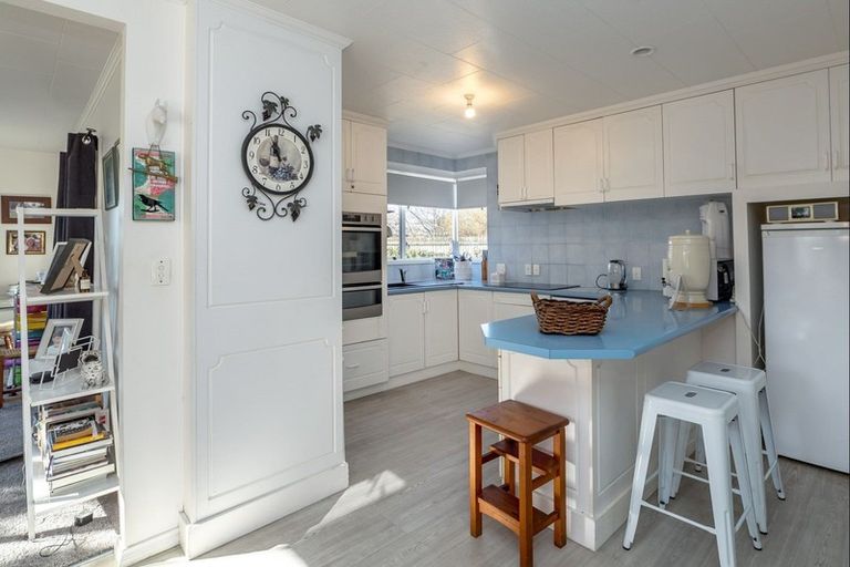 Photo of property in 13 Strasbourge Street, Martinborough, 5711