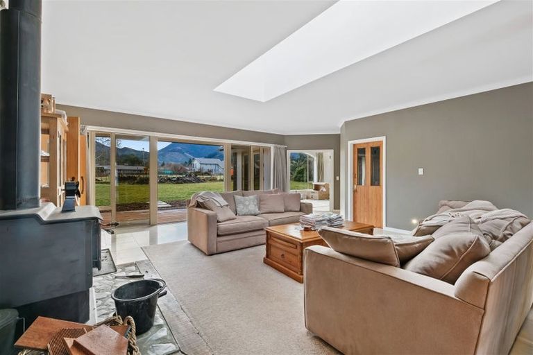 Photo of property in 6 Lochiel Drive, Hanmer Springs, 7334