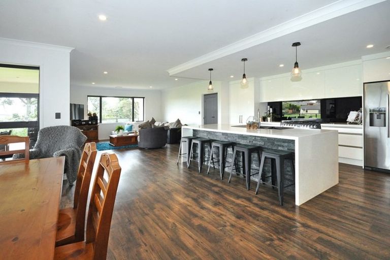 Photo of property in 18a Awhitu Road, Waiuku, 2683