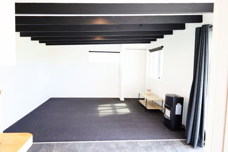 Photo of property in 33 Ratadale Road, Reikorangi, Waikanae, 5391