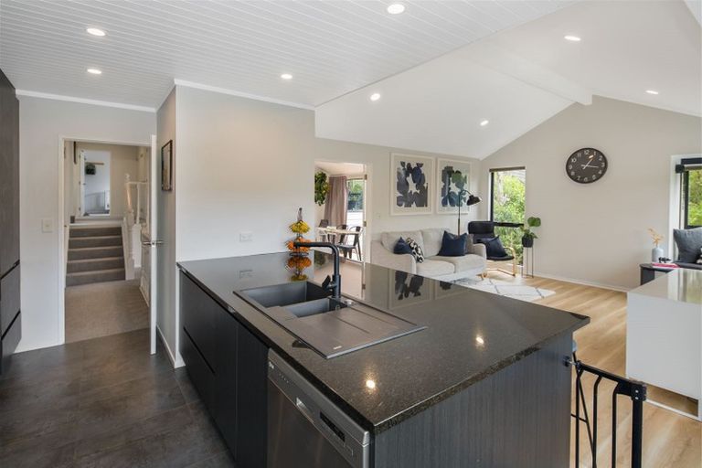 Photo of property in 7 Longmont Terrace, Churton Park, Wellington, 6037