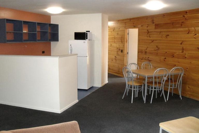 Photo of property in Basin Reserve Complex, 47/4 Sussex Street, Mount Cook, Wellington, 6021