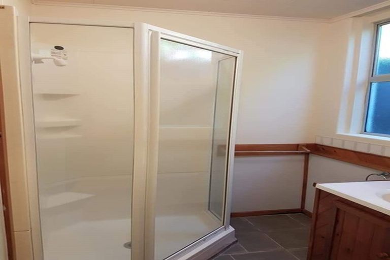 Photo of property in 2 Battiscombe Terrace, Waitara, 4320