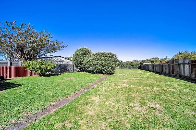 Photo of property in 165 Waihi Road, Hawera, 4610