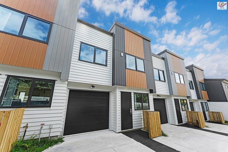 Photo of property in 26d Cape Road, Mangere, Auckland, 2022