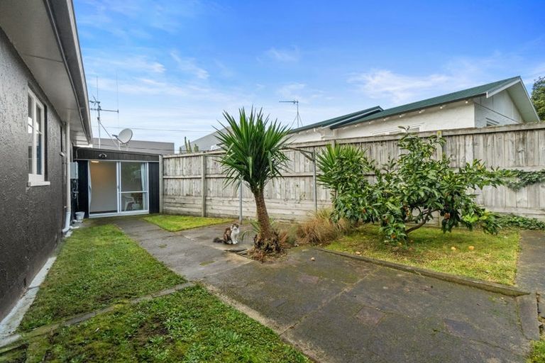 Photo of property in 12 Campbell Street, Leamington, Cambridge, 3432