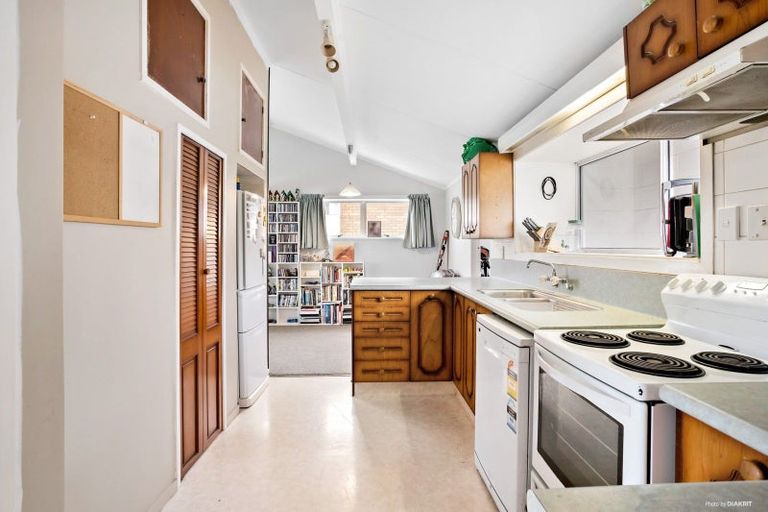 Photo of property in 13 Morrow Avenue, St Andrews, Hamilton, 3200