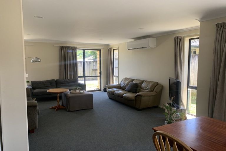 Photo of property in 10 Locksley Lane, Hamilton East, Hamilton, 3216