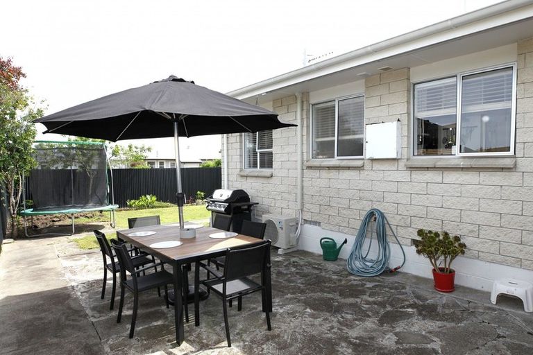 Photo of property in 4/50 Middle Road, Havelock North, 4130