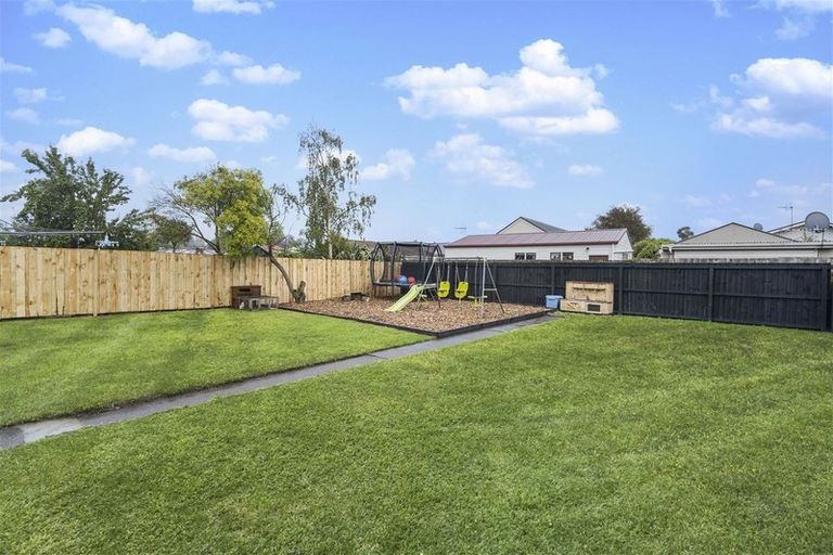Photo of property in 149 Wainoni Road, Avondale, Christchurch, 8061