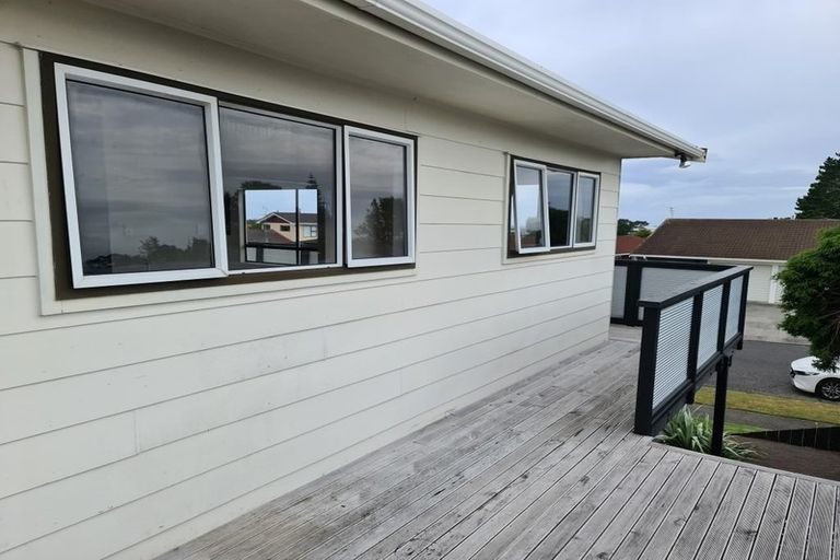 Photo of property in 25 Truby King Street, Merrilands, New Plymouth, 4312