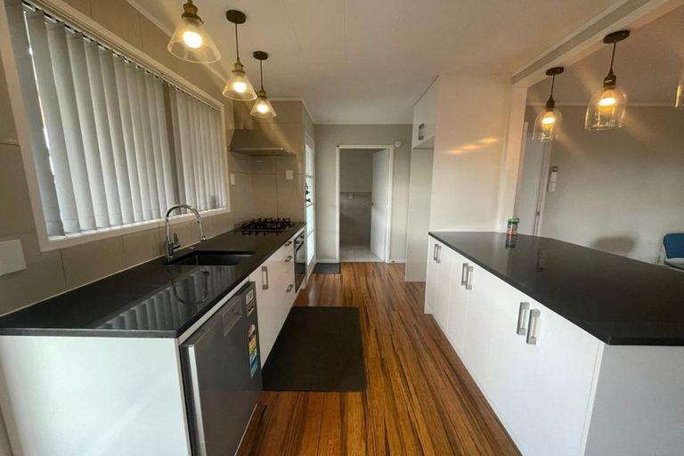 Photo of property in 48 Boundary Road, Clover Park, Auckland, 2019