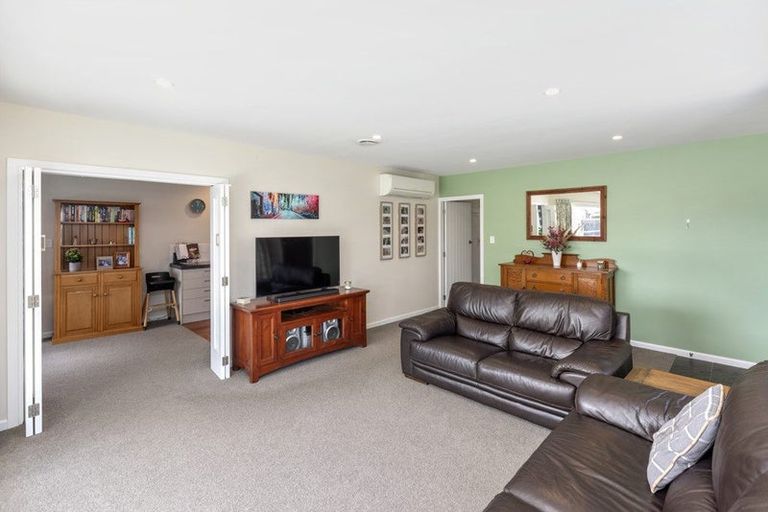 Photo of property in 50 Norrie Street, Redwood, Christchurch, 8051