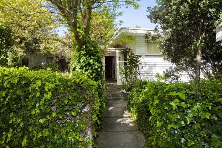 Photo of property in 31 Iranui Road, Inner Kaiti, Gisborne, 4010