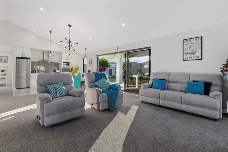 Photo of property in 53 Kahuparere Crescent, Pyes Pa, Tauranga, 3112