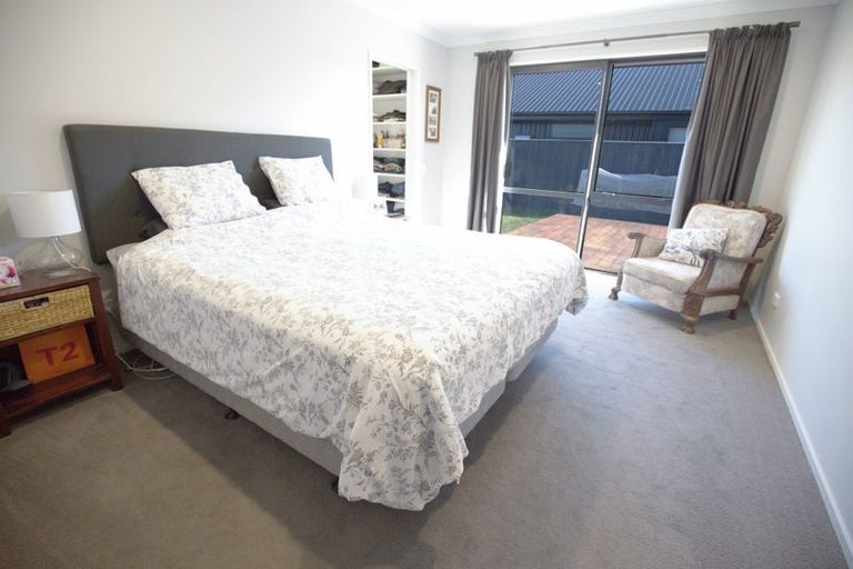 Photo of property in 8 Te Hurunui Drive, Pegasus, 7612