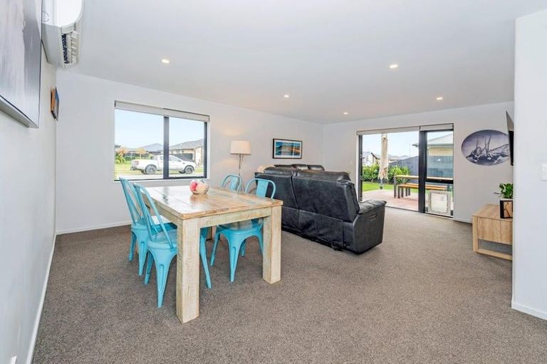 Photo of property in 1 Julia Close, Rolleston, 7614