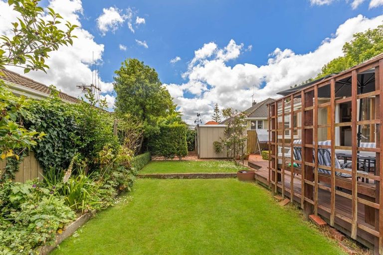 Photo of property in 21 Parata Street, Hokowhitu, Palmerston North, 4410