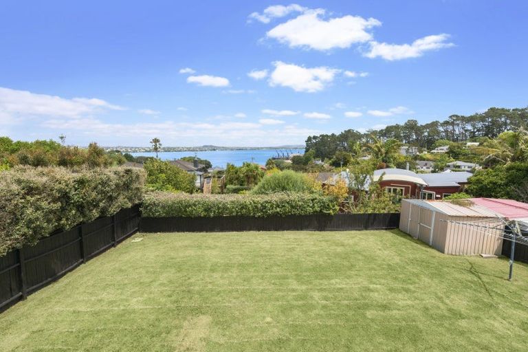 Photo of property in 72 Palmerston Road, Birkenhead, Auckland, 0626