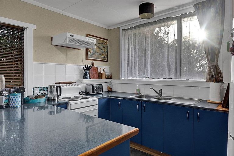 Photo of property in 73 Turuturu Road, Hawera, 4610