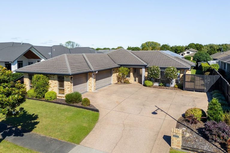 Photo of property in 9 Shalimar Place, Huntington, Hamilton, 3210