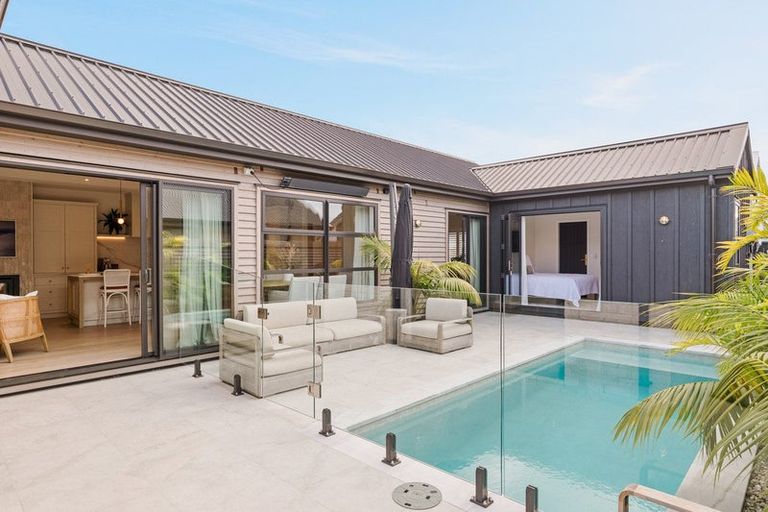 Photo of property in 11 Colpoma Close, Papamoa Beach, Papamoa, 3118