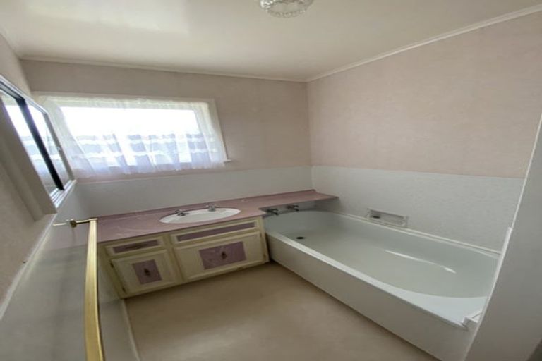 Photo of property in 35 Lewis Street, Glenview, Hamilton, 3206