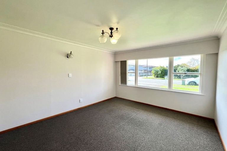 Photo of property in 43 Wintere Road, Papatoetoe, Auckland, 2025