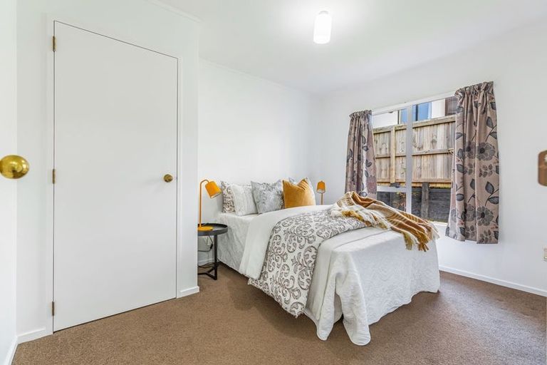 Photo of property in 8e Rathgar Road, Henderson, Auckland, 0610