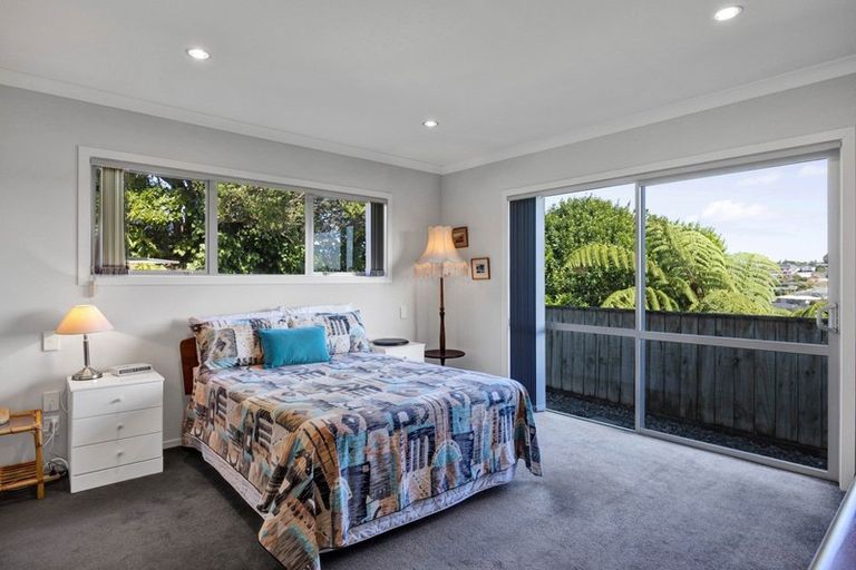 Photo of property in 4a Marchant Place, Westown, New Plymouth, 4310