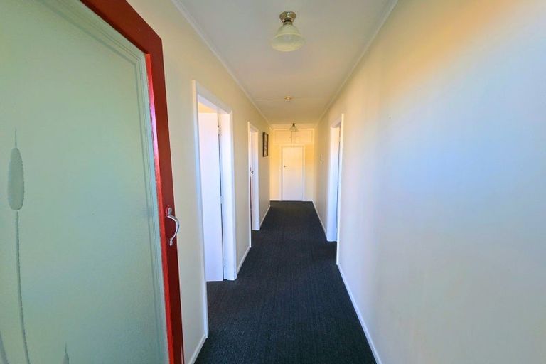 Photo of property in 65 Phillips Street, Sanson, 4817