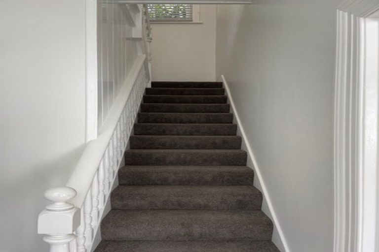 Photo of property in 2 Glenbervie Terrace, Thorndon, Wellington, 6011