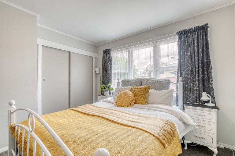 Photo of property in 3/31 Hillside Drive, Maoribank, Upper Hutt, 5018