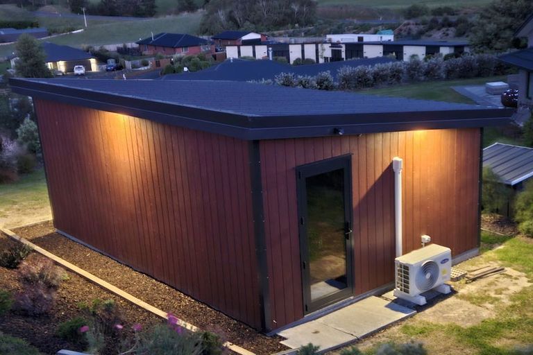 Photo of property in 20 Mallard Drive, Waihola, Outram, 9073